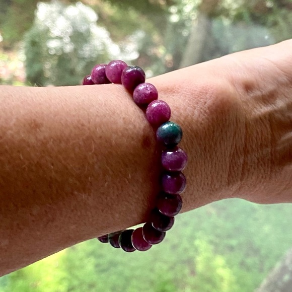 NWOT Genuine Ruby And Zoisite Gemstone Bracelet - Picture 13 of 15